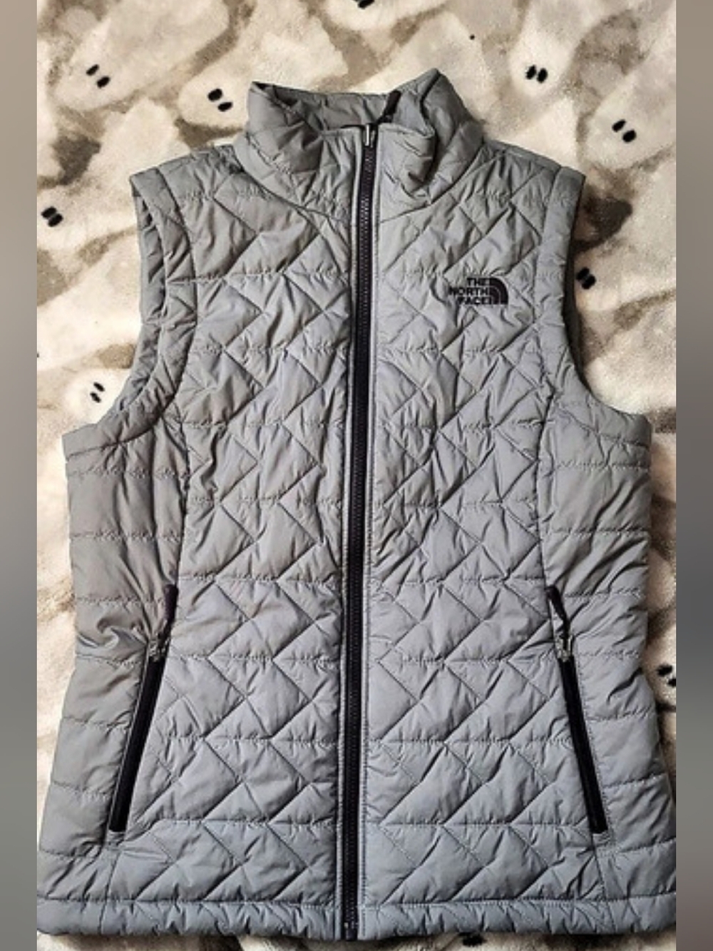 The North Face Women's Diamond Peak Insulated Vest Gray Medium